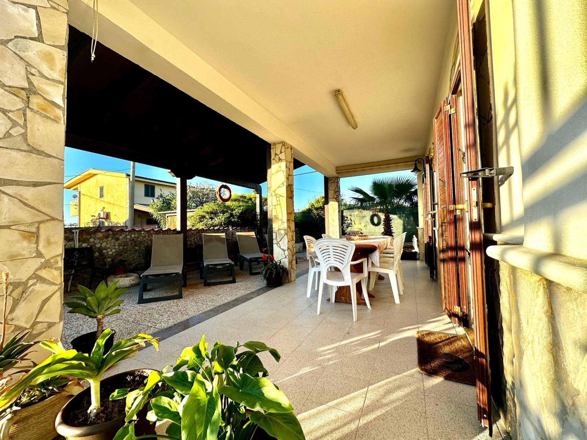 Casa Del Sole Apartment Campofelice Di Roccella Exterior photo